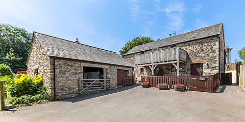 Grooms Cottage and Keepers Cottage, Higher Tregawne